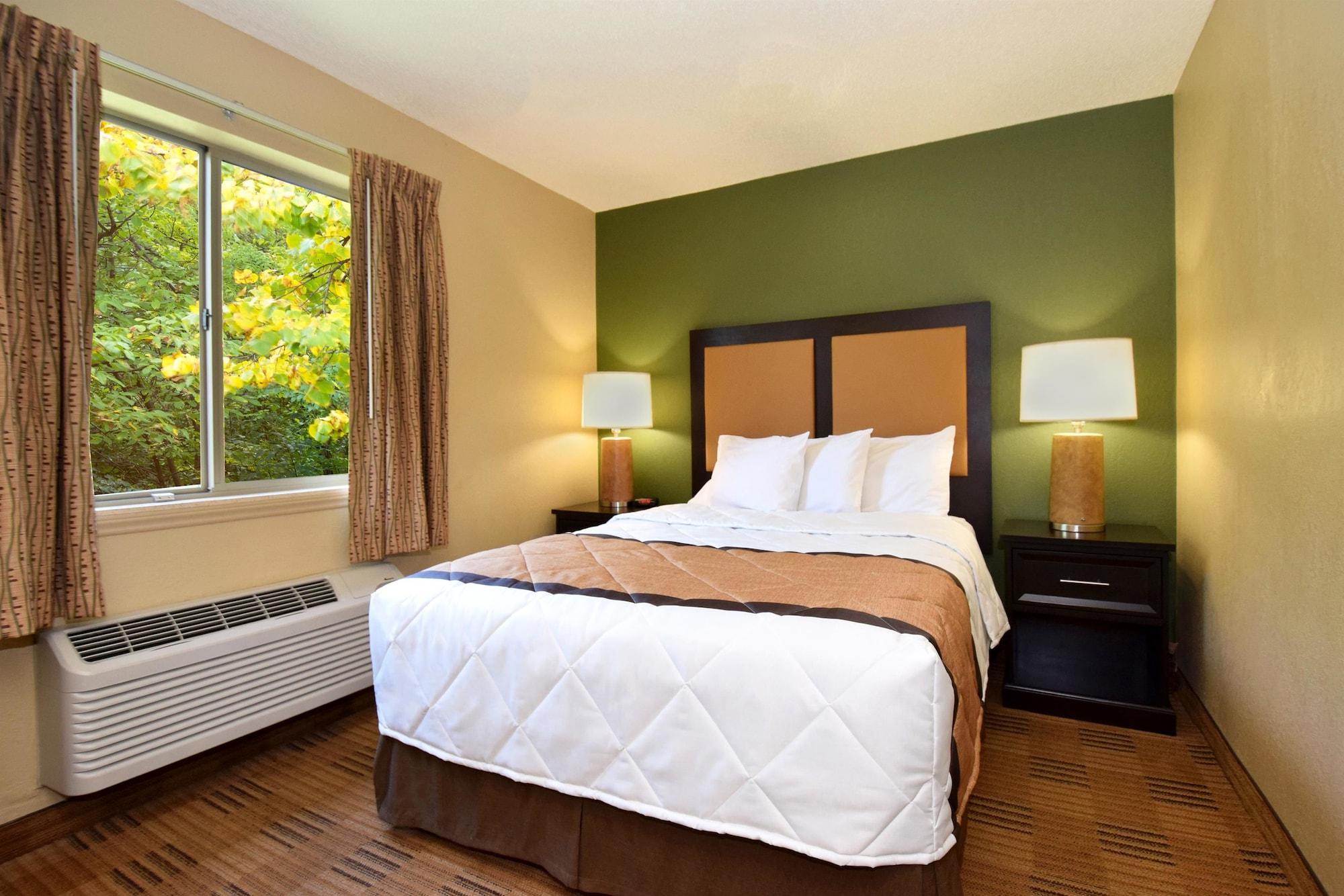 Extended Stay America Suites - Cincinnati - Blue Ash - Reagan Hwy מראה חיצוני תמונה