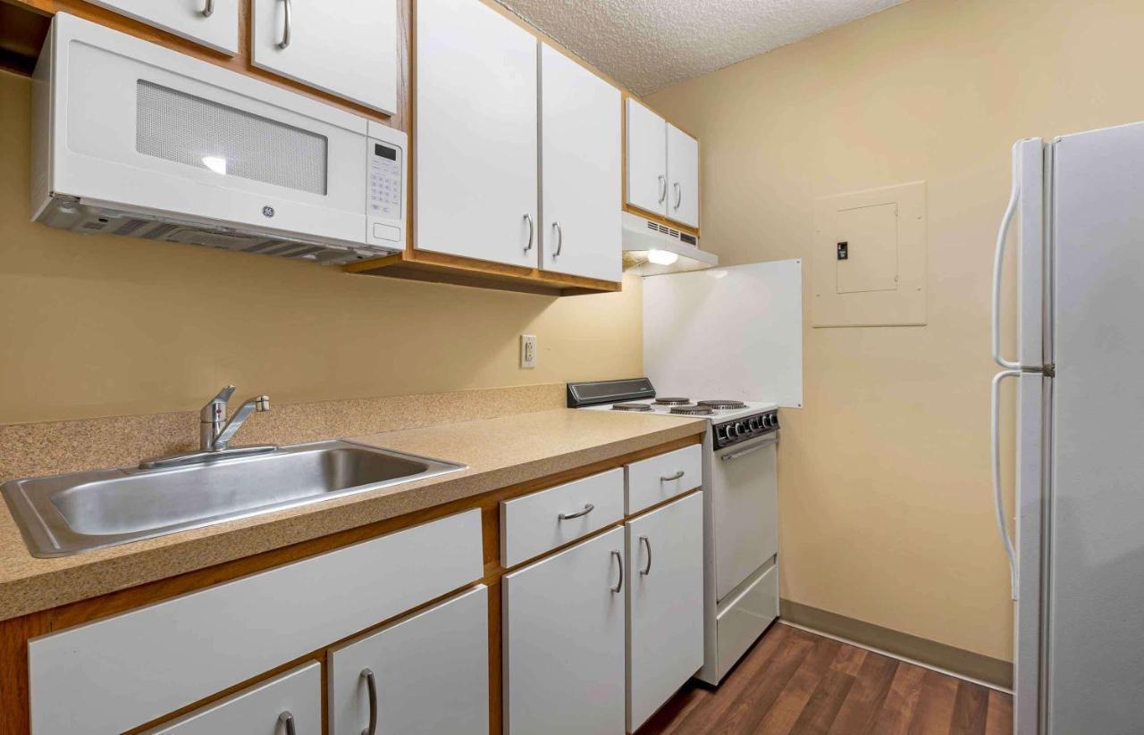 Extended Stay America Suites - Cincinnati - Blue Ash - Reagan Hwy מראה חיצוני תמונה