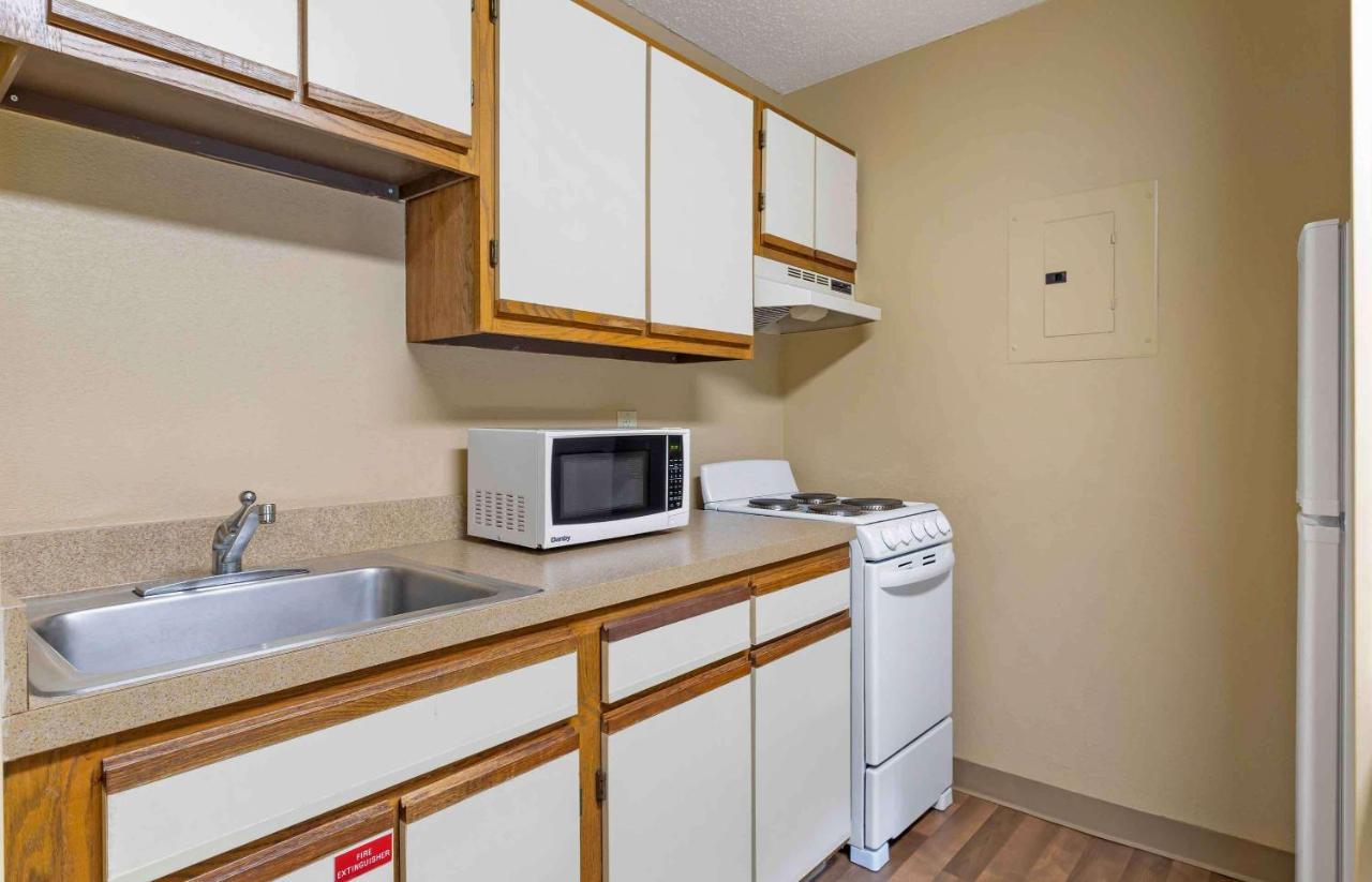 Extended Stay America Suites - Cincinnati - Blue Ash - Reagan Hwy מראה חיצוני תמונה
