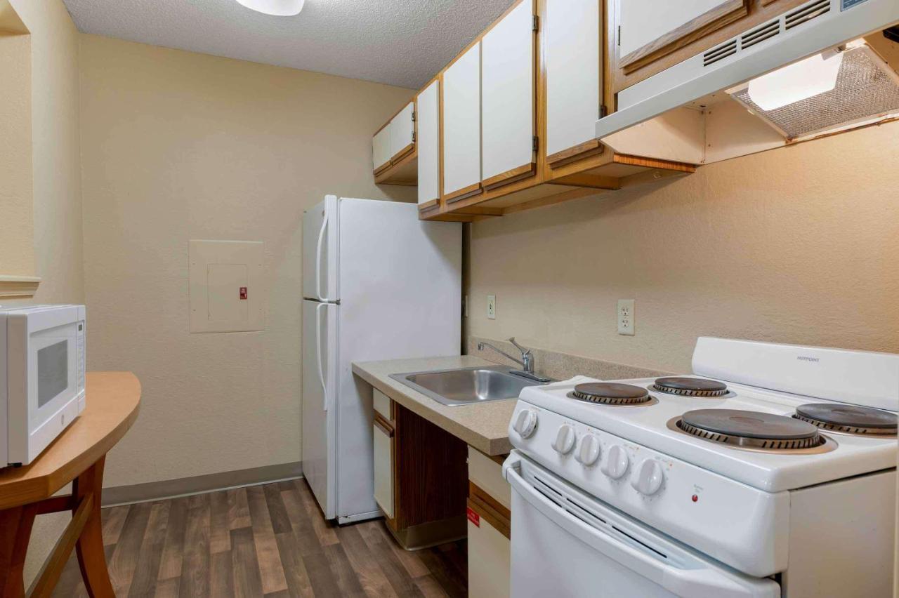 Extended Stay America Suites - Cincinnati - Blue Ash - Reagan Hwy מראה חיצוני תמונה